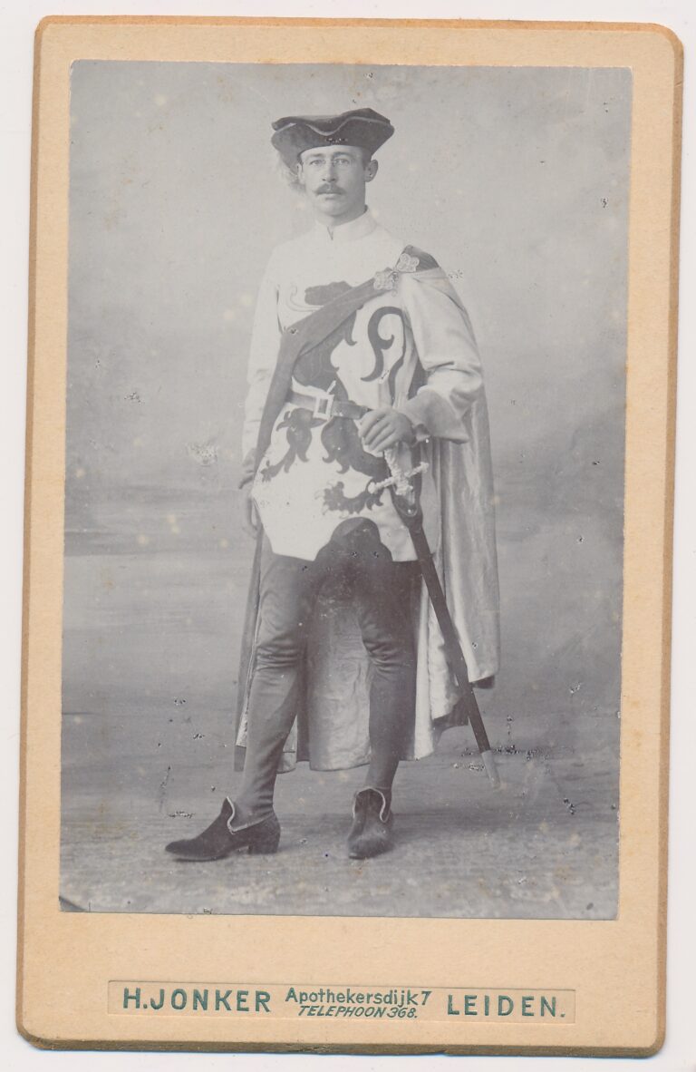 Foto van Portret 15 (naam volgt), Van der Stok, Leiden
