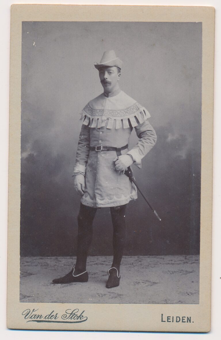 Foto van Jhr. Willem Regnerus Livius van Andringa de Kempenaer, Van der Stok, Leiden