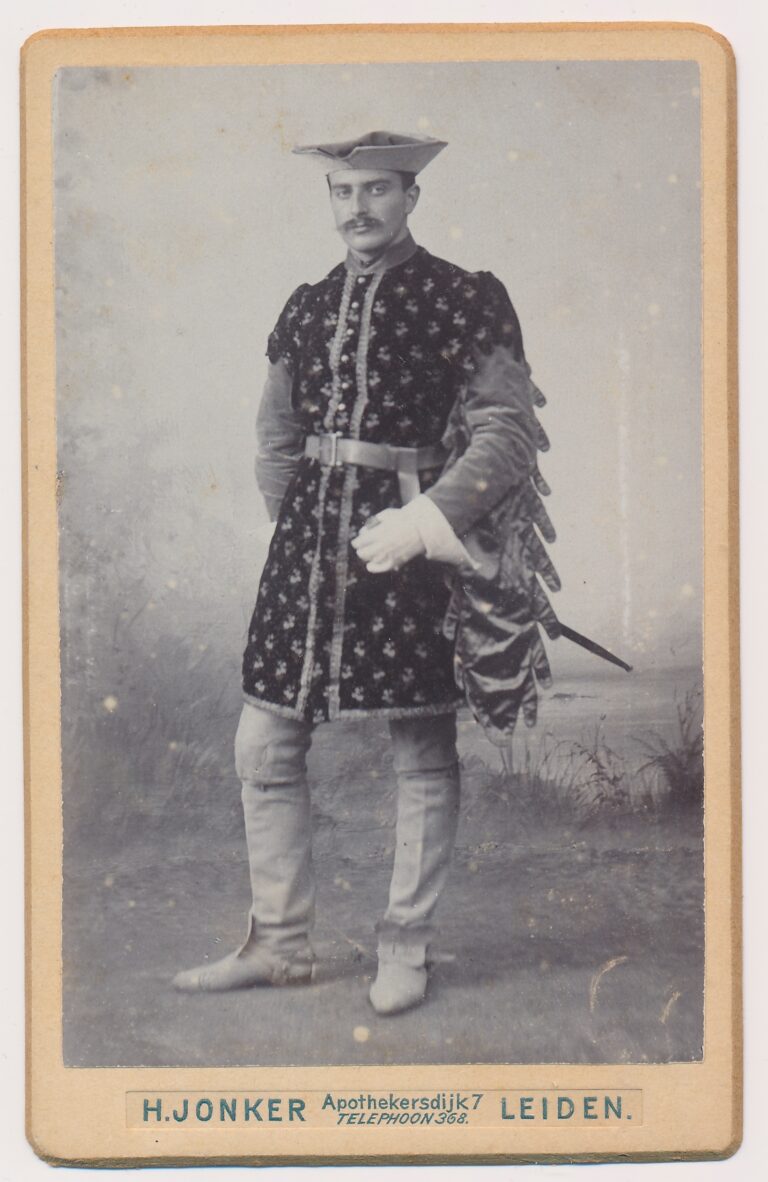 Foto van Portret 2 (naam volgt), H. Jonker, Apothekersdijk 7, Leiden