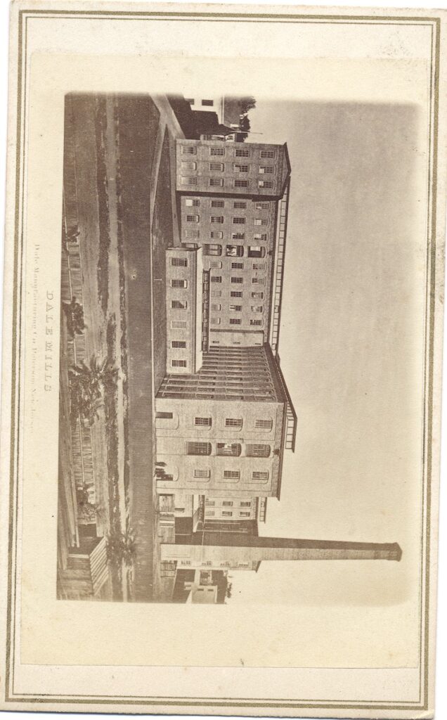 View the photos 3 van J.H. Beal: fabrieksgebouw Dale Mills, Paterson (New Jersey), New York ca. 1873