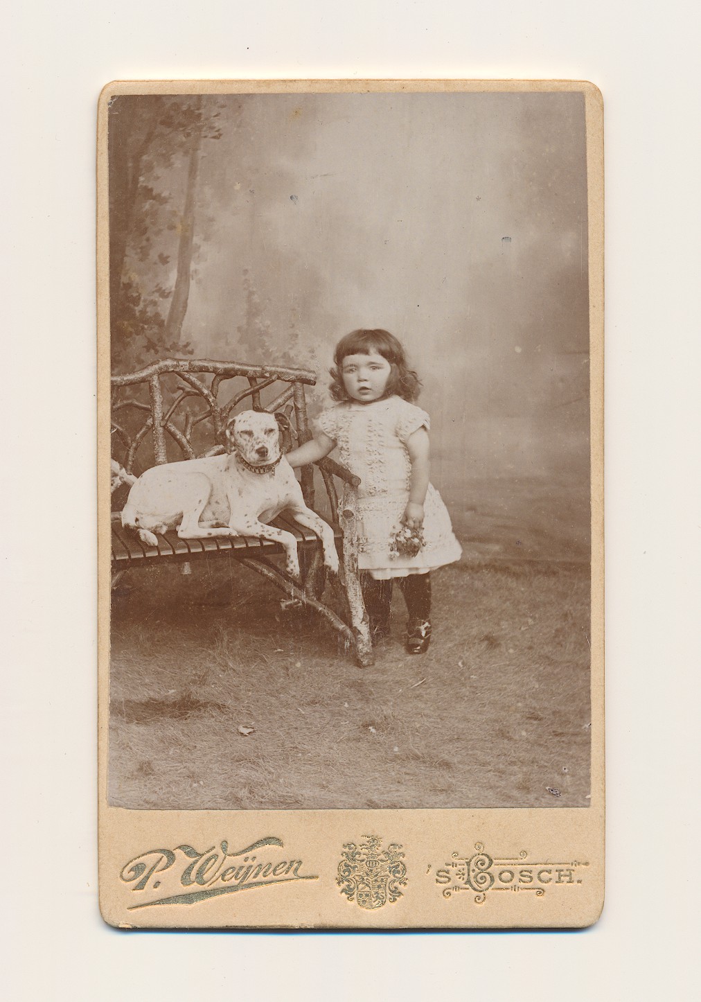 P. Weijnen: meisje met hond, ‘s-Hertogenbosch ca. 1888