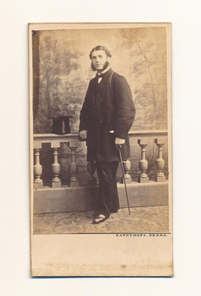 View the photos 1 van Kannemans & Zoon: young man by a balustrade, Breda ca. 1880