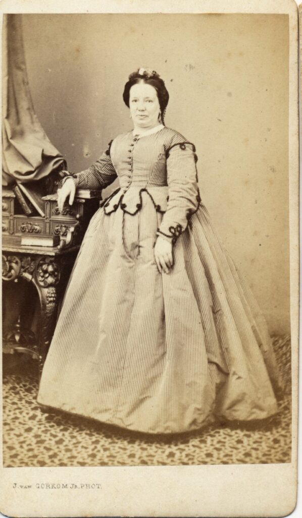 View the photos 1 van J. van Gorkom Jr.: Anna Josina Burger, Rotterdam ca. 1874