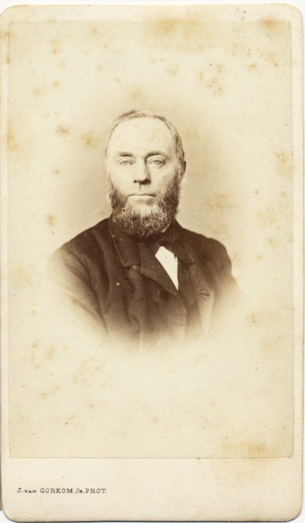 Bekijk de foto's 1 van J. van Gorkom Jr.: Dionijs Jr Burger, Rotterdam ca. 1874