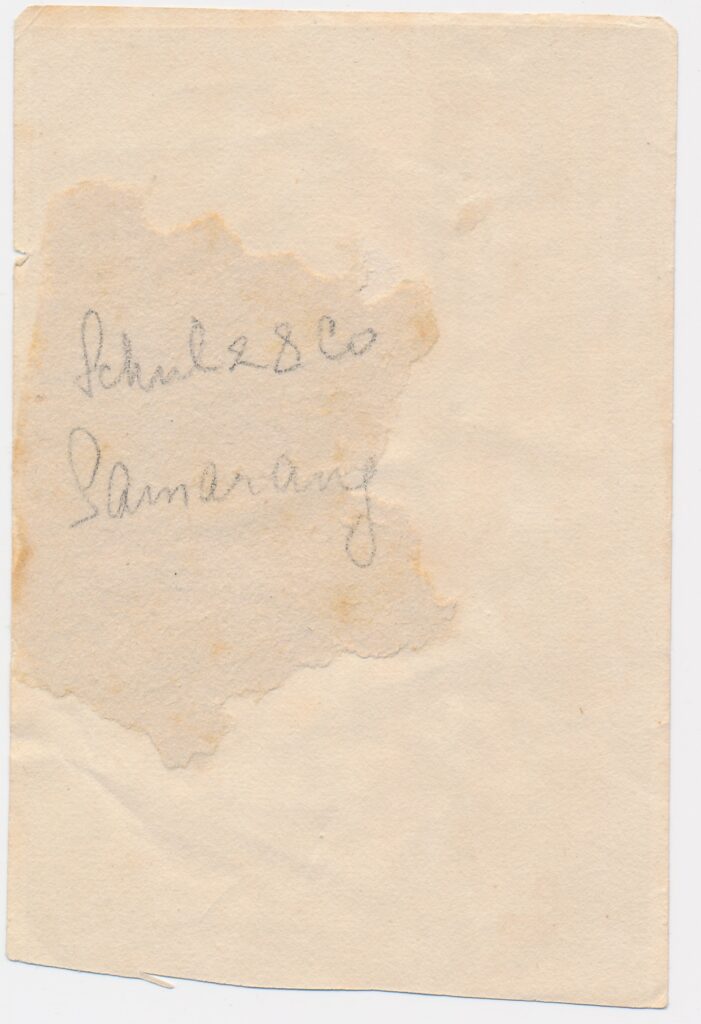 Bekijk de foto's 2 van Schull & Co: onbekende vrouw, Samarang ca. 1865