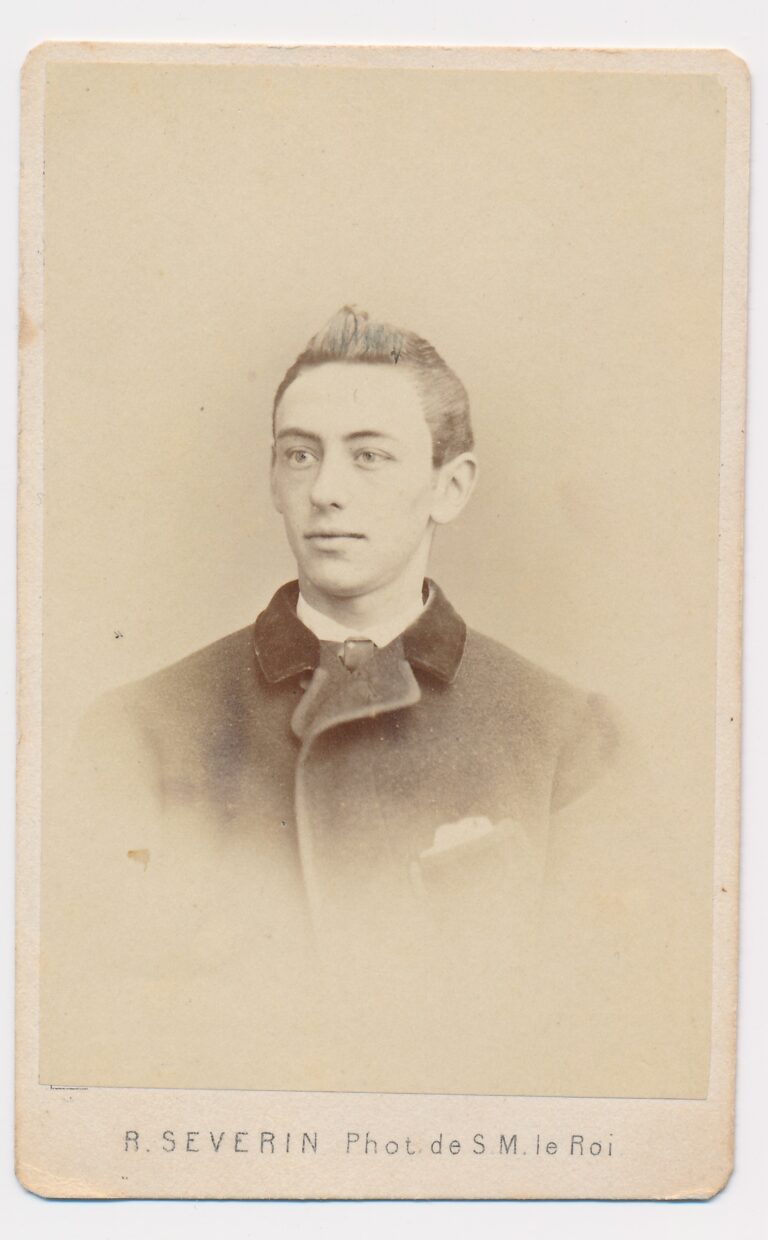 Foto van Portret 7 (naam volgt), R. Severin, Phot. de S.M. le Roi