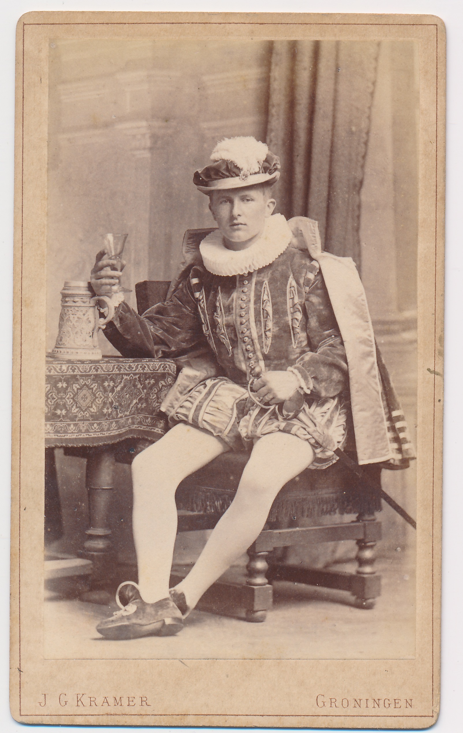 J.G. Kramer: man in kostuum, Groningen ca. 1878