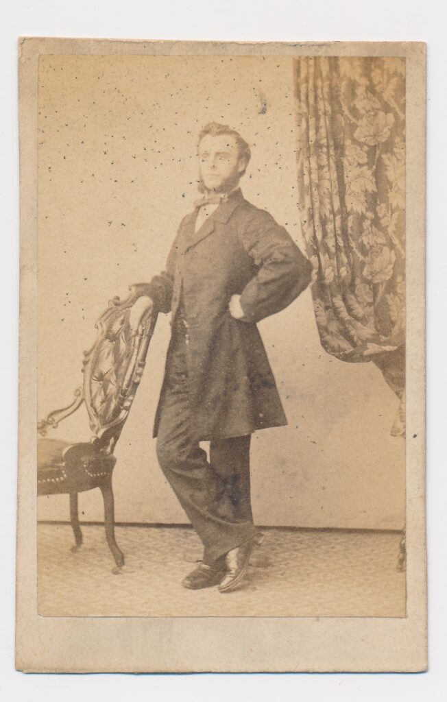 Bekijk de foto's 1 van F. Kaijser: onbekende jongeman, Utrecht/Zwolle ca. 1875