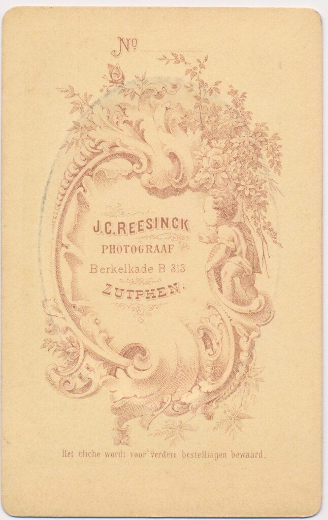 Bekijk de foto's 2 van J.C. Reesinck: atelier J.C. Reesinck (Zutphen), Zutphen ca. 1875