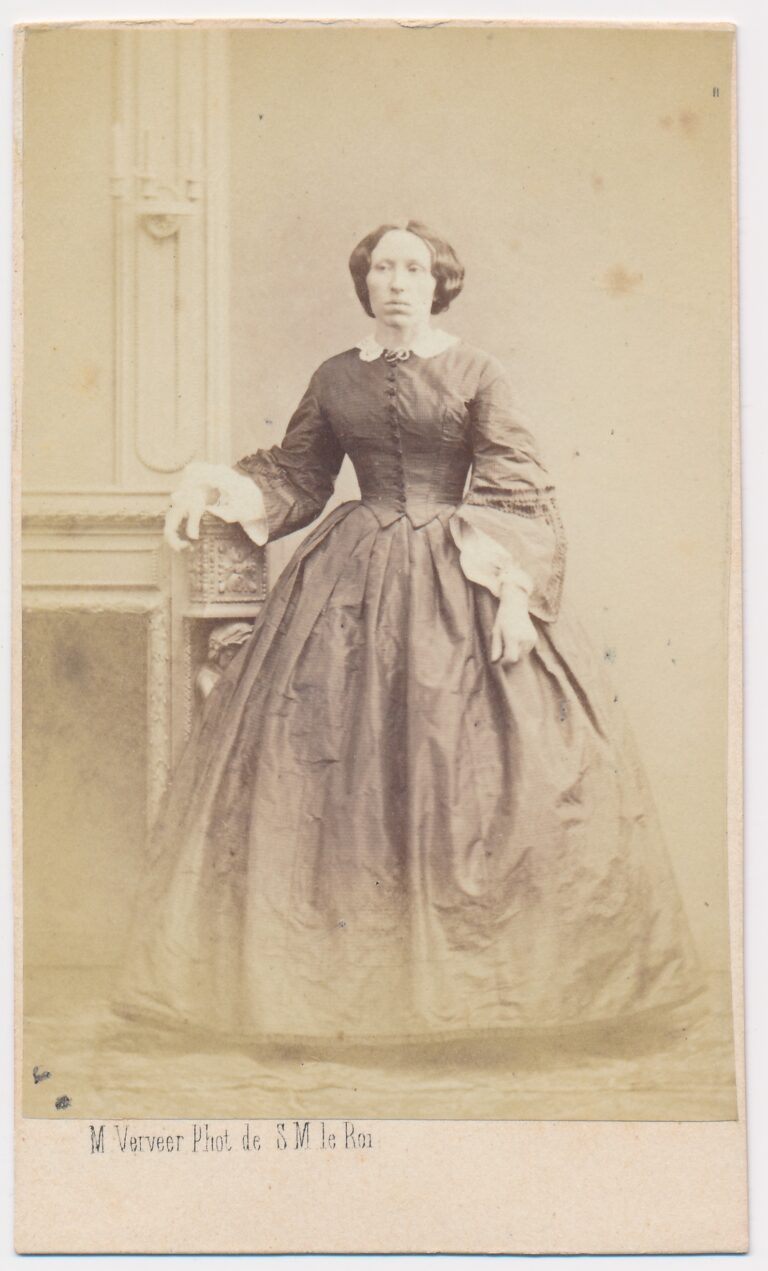 Foto van Portret 5 (naam volgt), M. Verveer, Phot. de S.M. le Roi