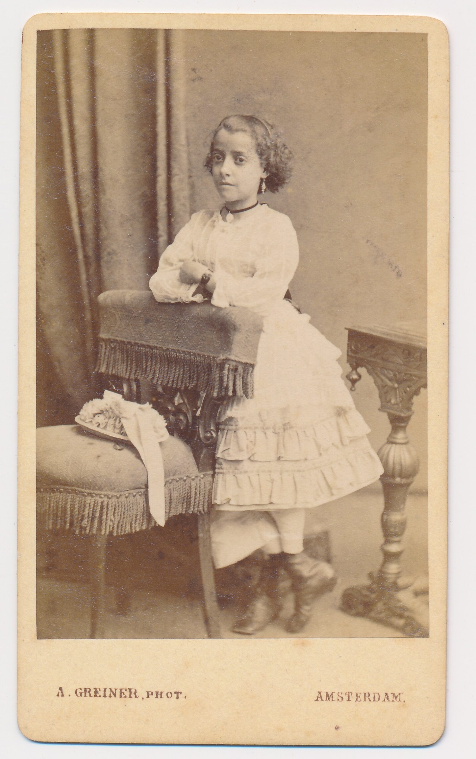A. Greiner: onbekend meisje (Surinaamse afkomst), Amsterdam ca. 1870